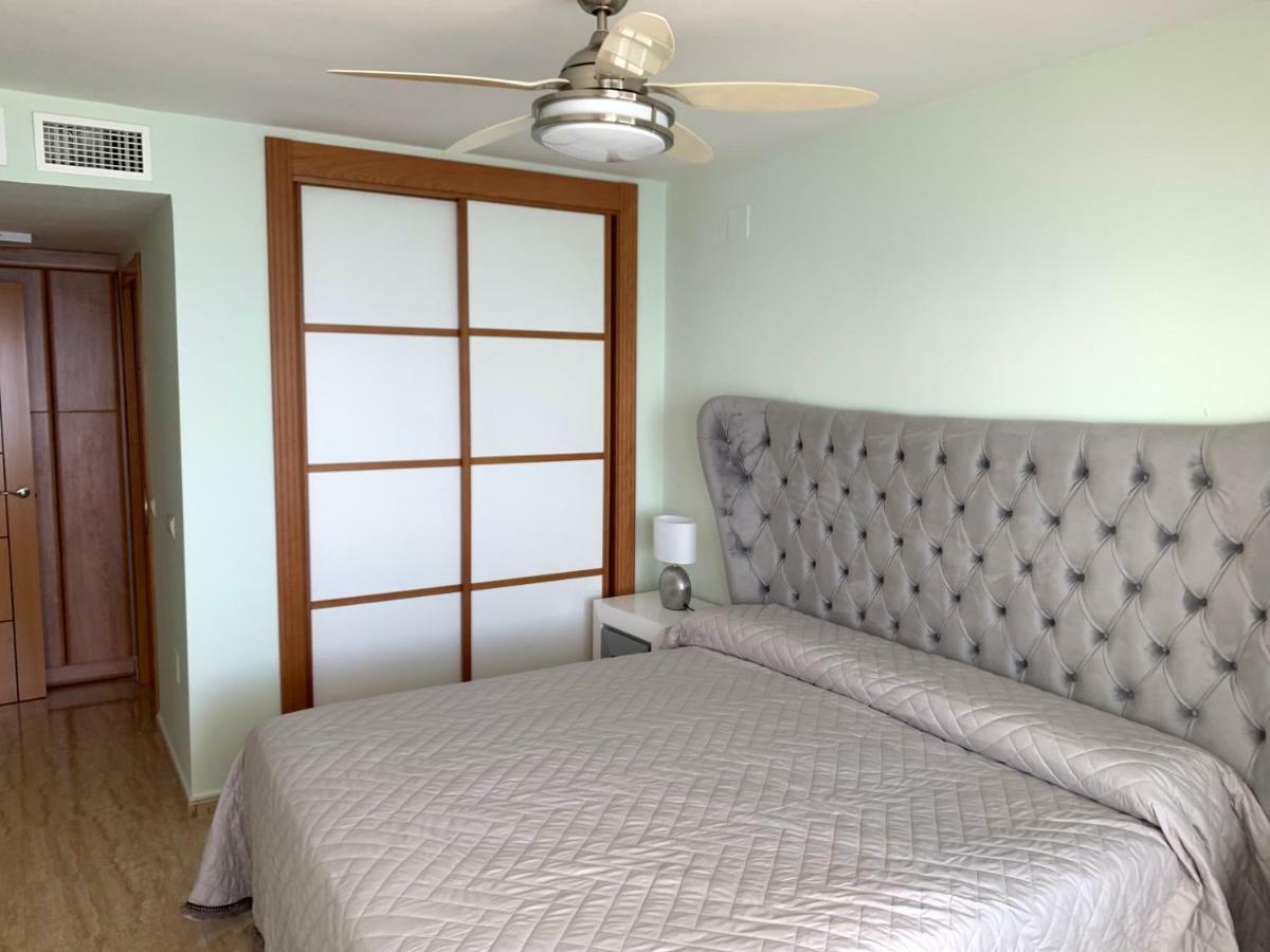 Apartament Aguamarina On The Beach Front Apartment Михас Коста Екстериор снимка