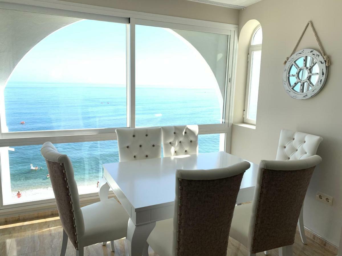 Apartament Aguamarina On The Beach Front Apartment Михас Коста Екстериор снимка