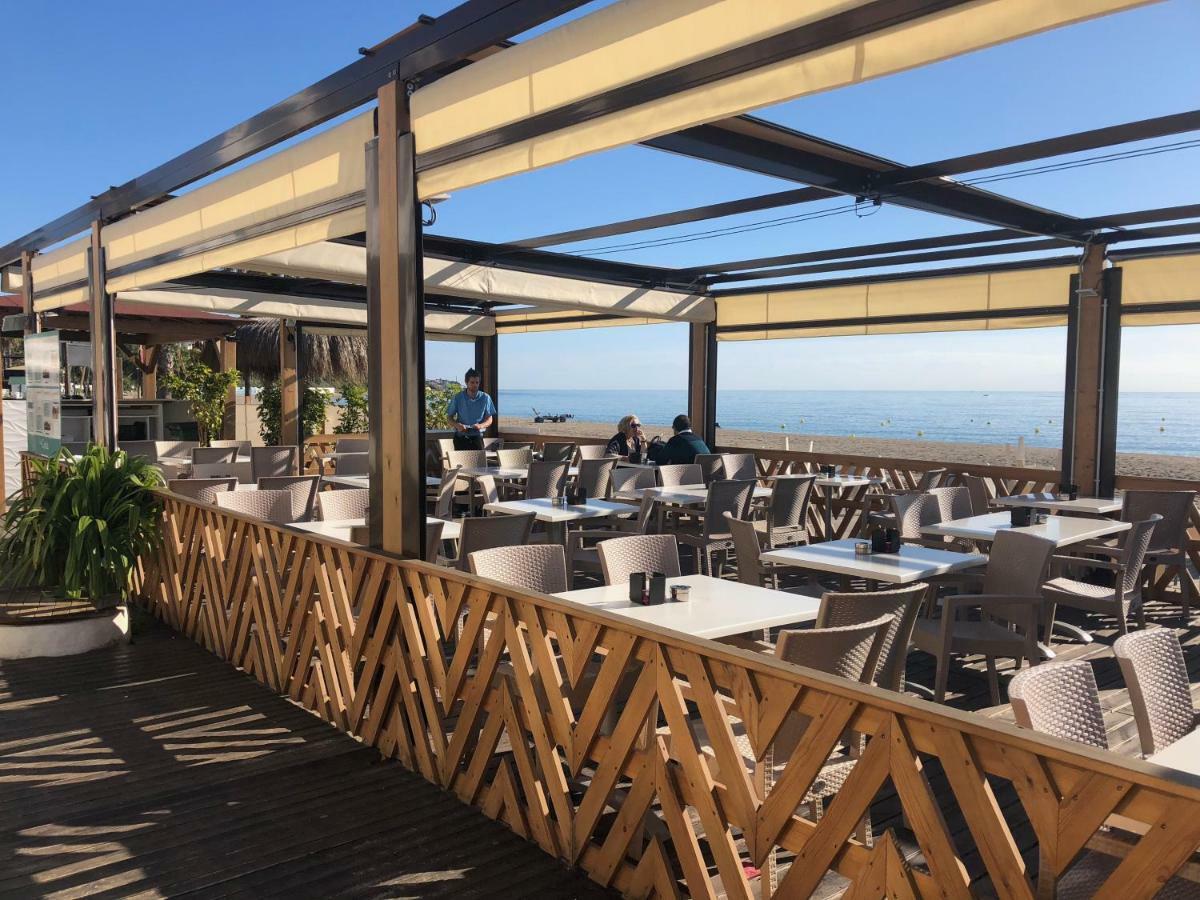 Apartament Aguamarina On The Beach Front Apartment Михас Коста Екстериор снимка